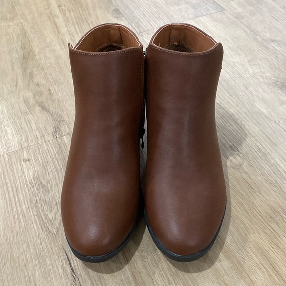 NEW Women’s Vepose Ankle Boots - Picture 2 of 4